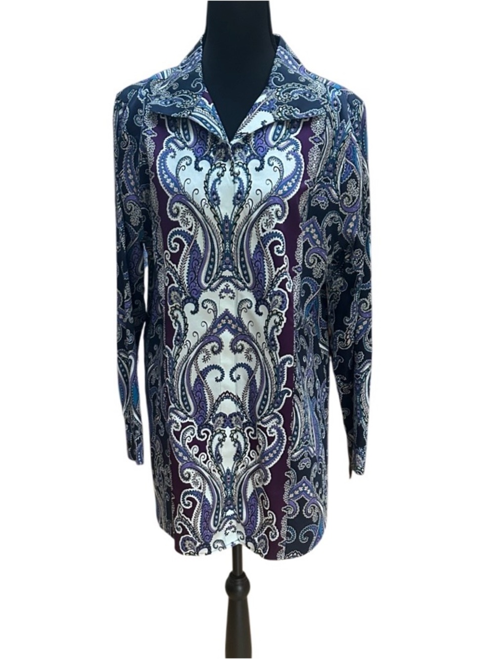 Chico's Size 1 US M 8/10 Button Up Top No Iron Travel Summer Paisley